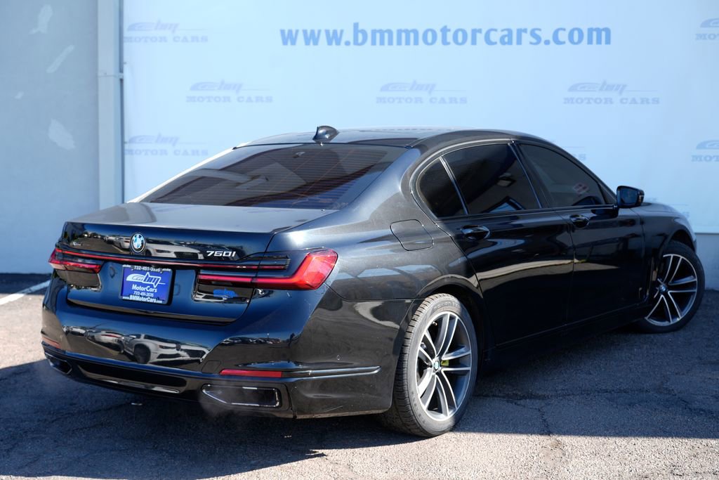 Used 2020 BMW 750i xDrive w/ Cold Weather Package image 3
