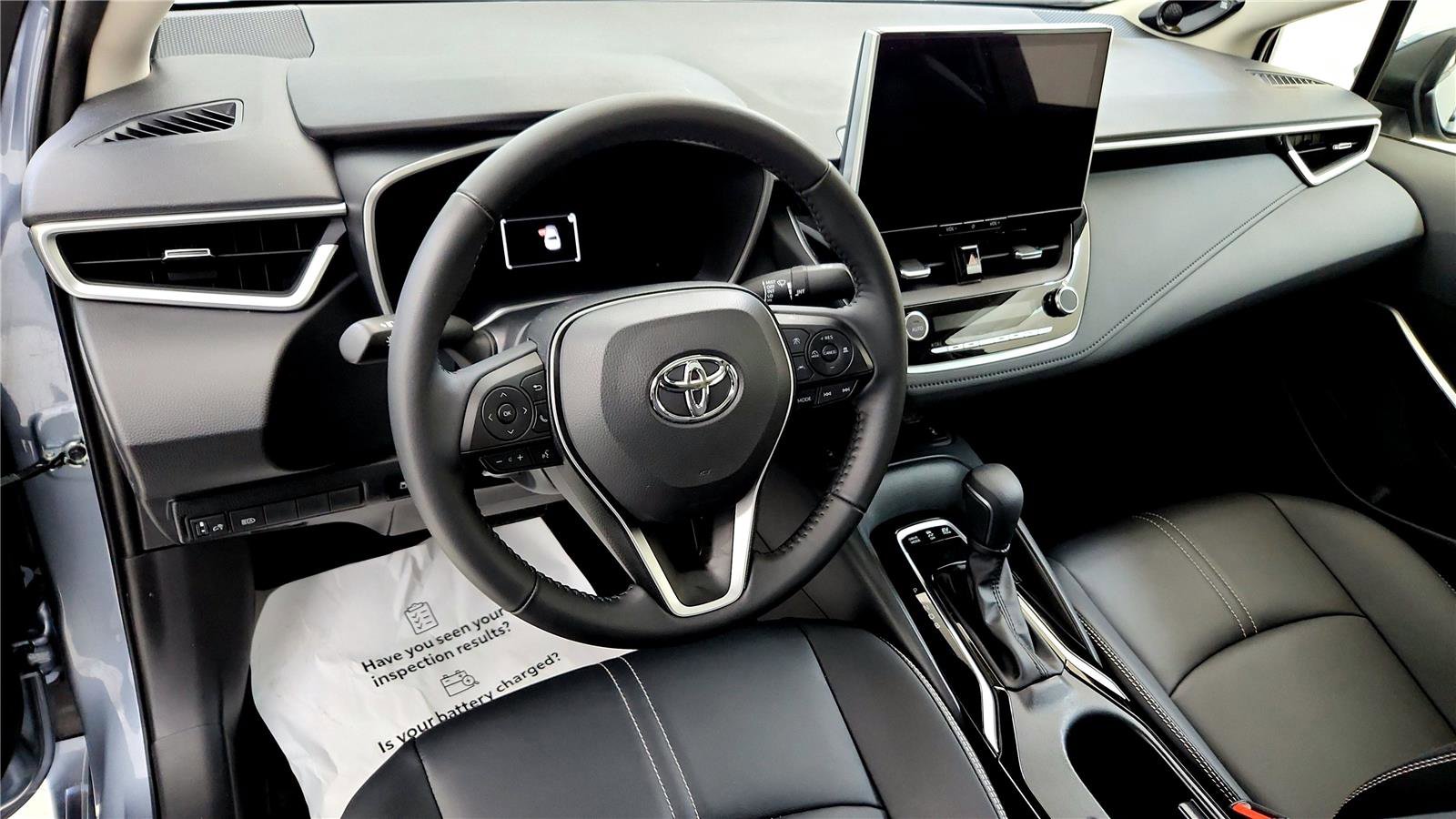 Certified 2025 Toyota Corolla XLE image 24