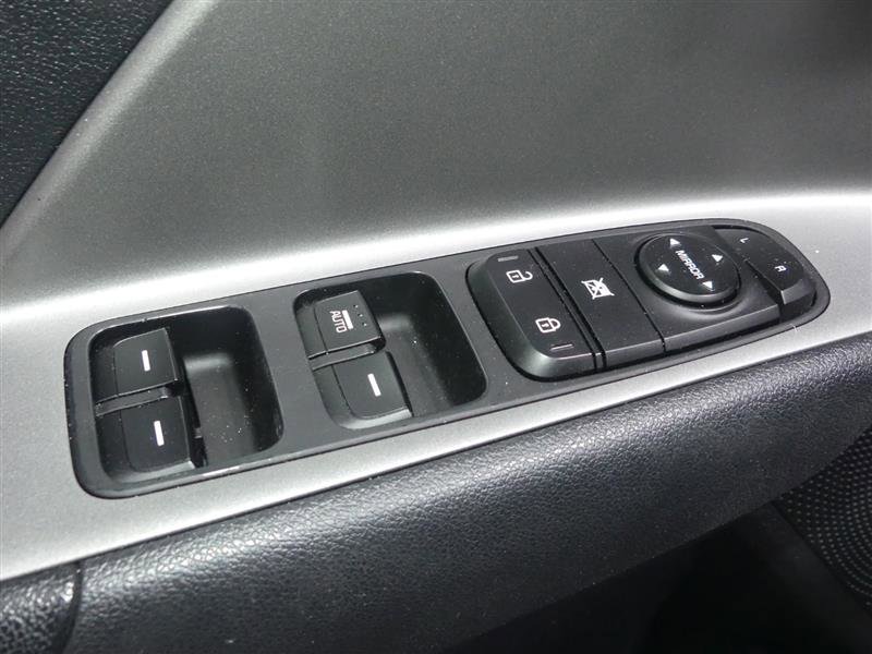 Used 2022 Kia Niro LX FWD image 19