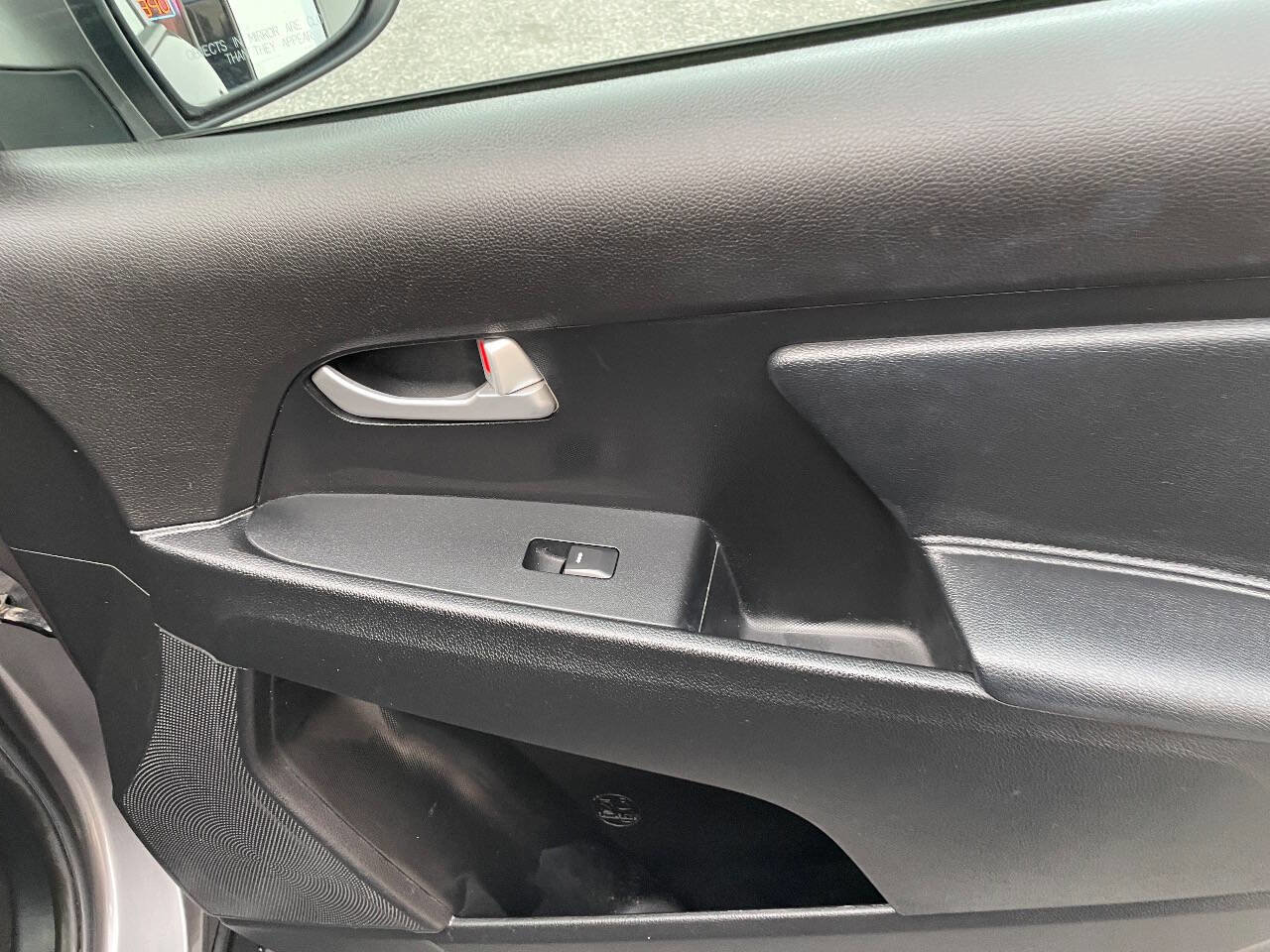 Used 2014 Kia Sportage LX image 27