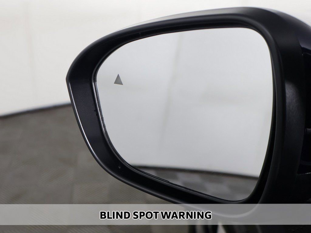 New 2026 Mitsubishi Outlander SE image 8