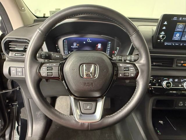 Used 2023 Honda Pilot Elite image 16