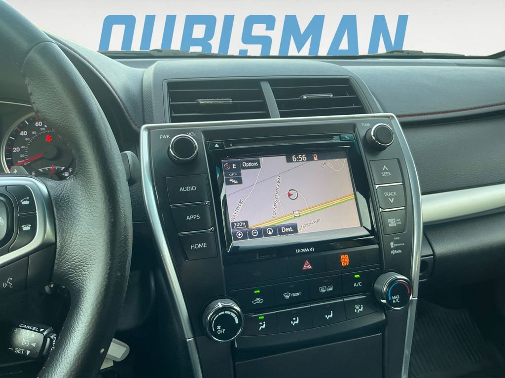 Used 2016 Toyota Camry SE w/ Moonroof Package image 19