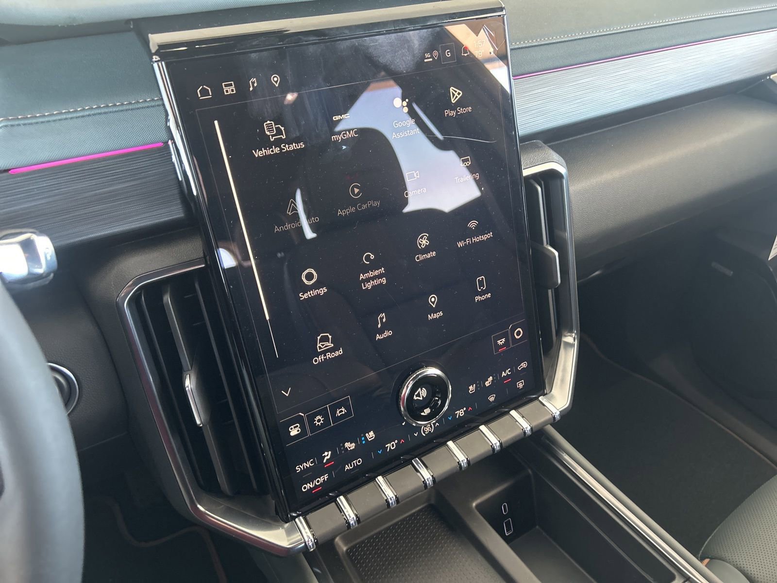 New 2026 GMC Acadia AT4 image 17