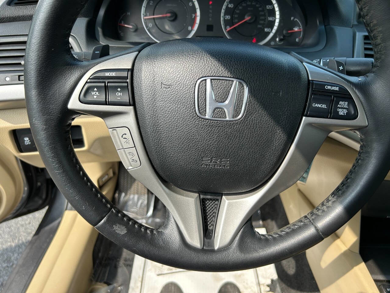 Used 2011 Honda Accord EX-L image 18