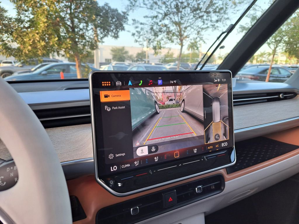 New 2025 Volkswagen ID. Buzz 1st Edition image 12