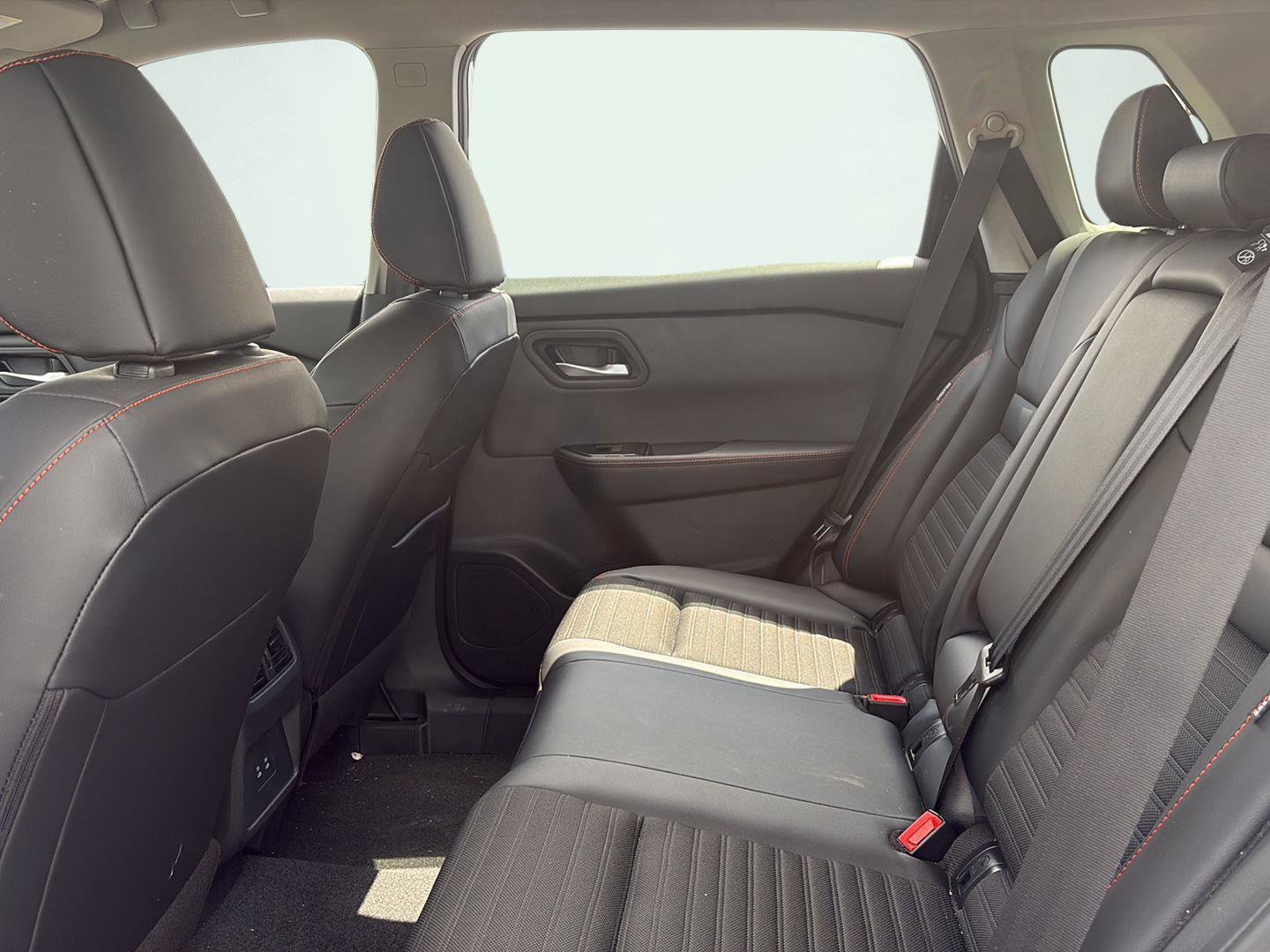 New 2026 Nissan Rogue SV AWD/4WD image 14