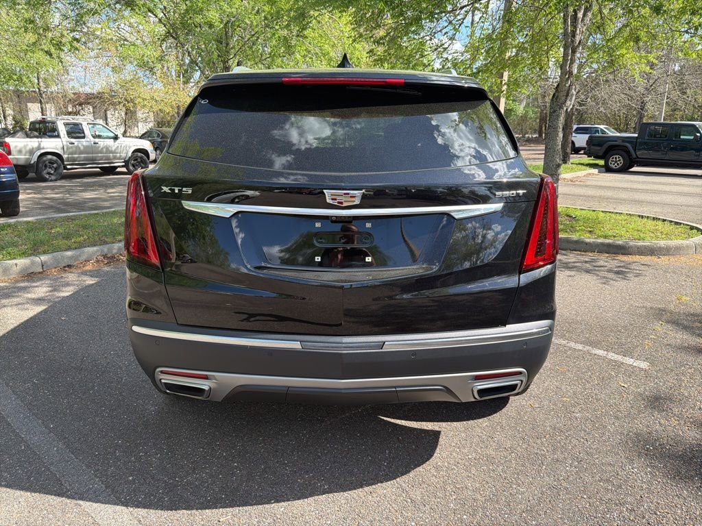 Used 2022 Cadillac XT5 Premium Luxury w/ Technology Package image 5