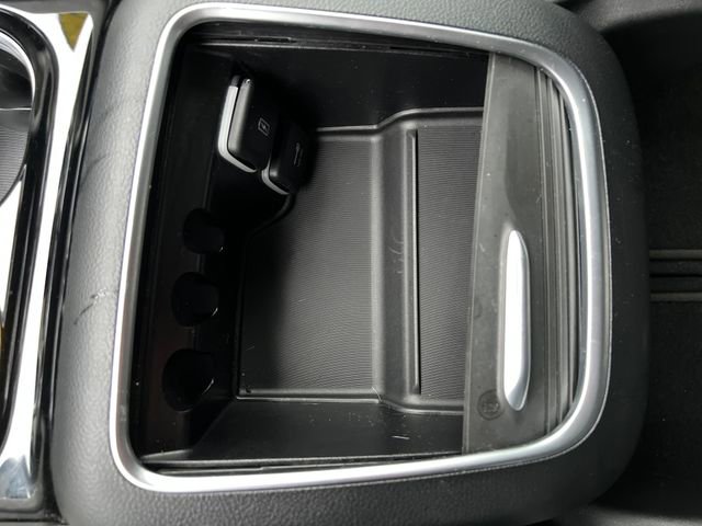 Used 2023 Chrysler Pacifica Limited image 28