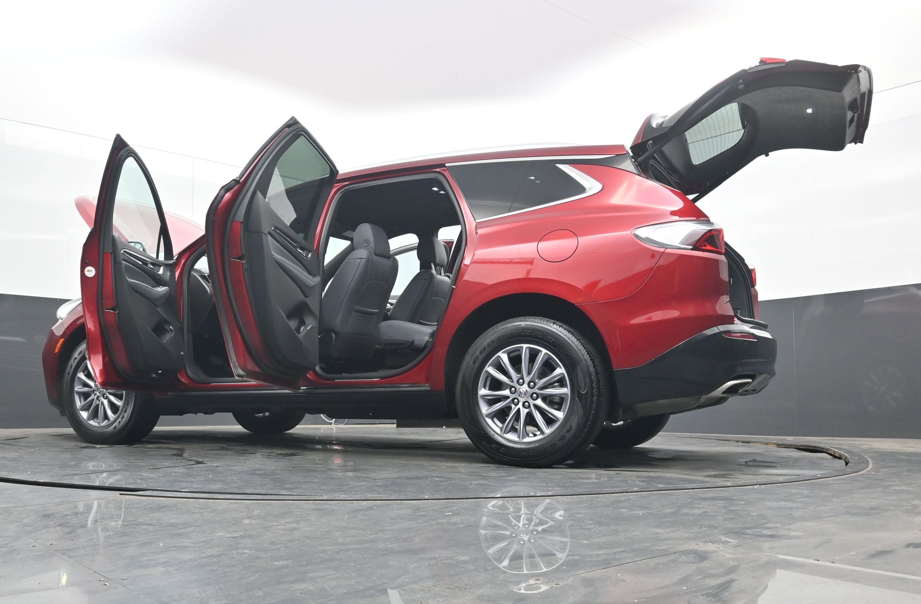 Used 2024 Buick Enclave Premium image 42