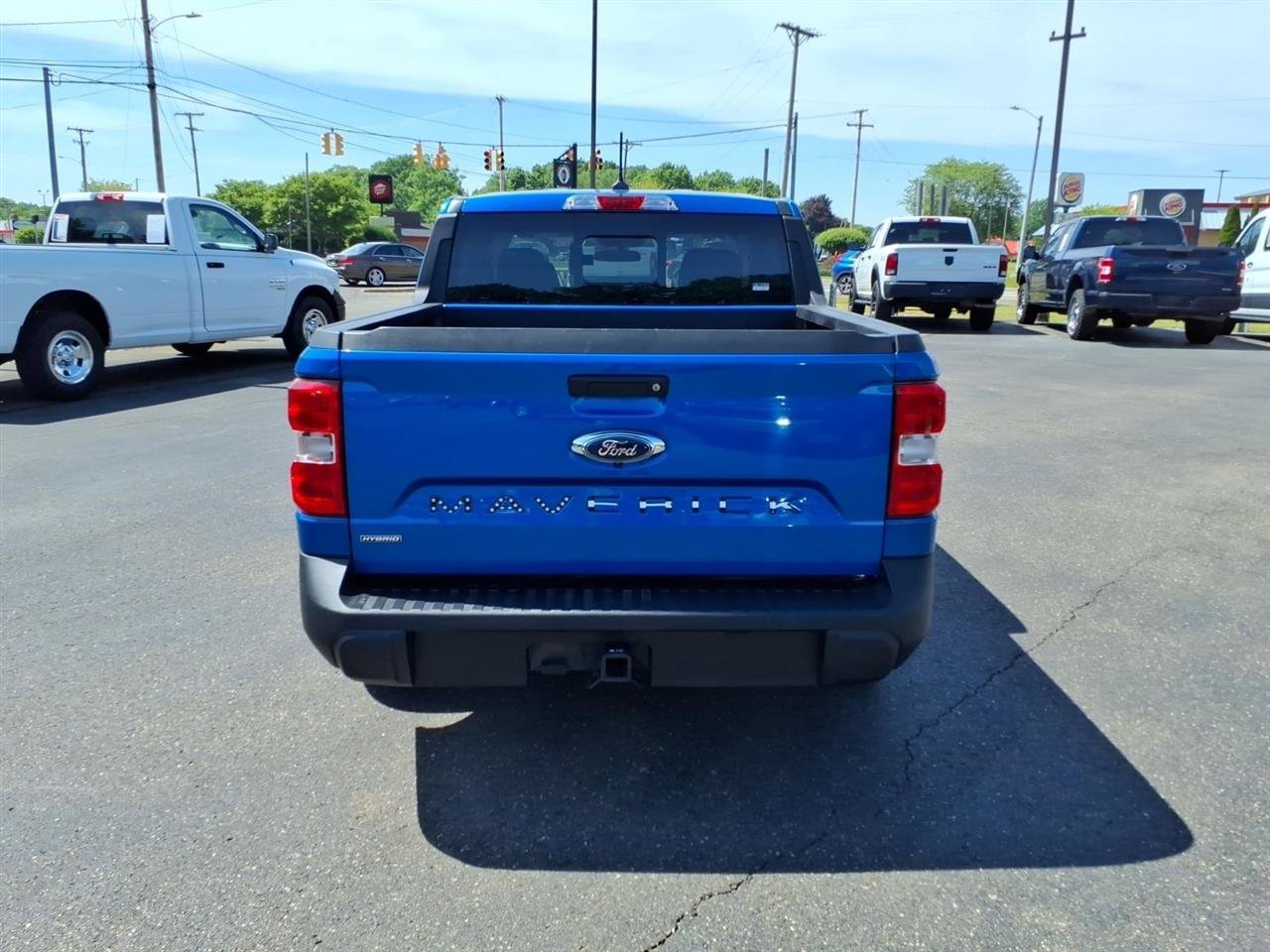 Used 2022 Ford Maverick XL FWD image 6