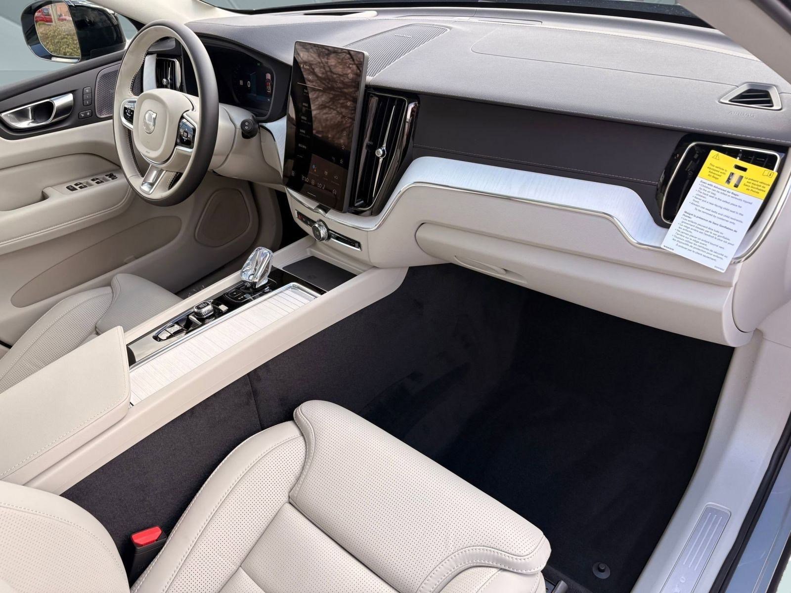 New 2026 Volvo XC60 B5 Ultra w/ Climate Package image 27