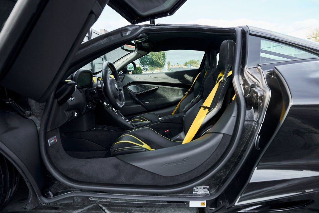 Used 2021 McLaren 720S RWD image 36