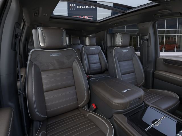 New 2026 GMC Yukon Denali Ultimate AWD/4WD image 16