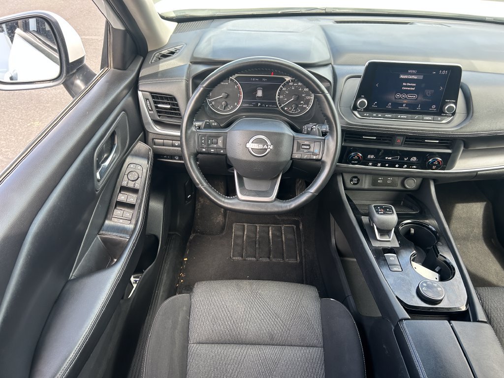 Used 2025 Nissan Rogue SV AWD/4WD image 28