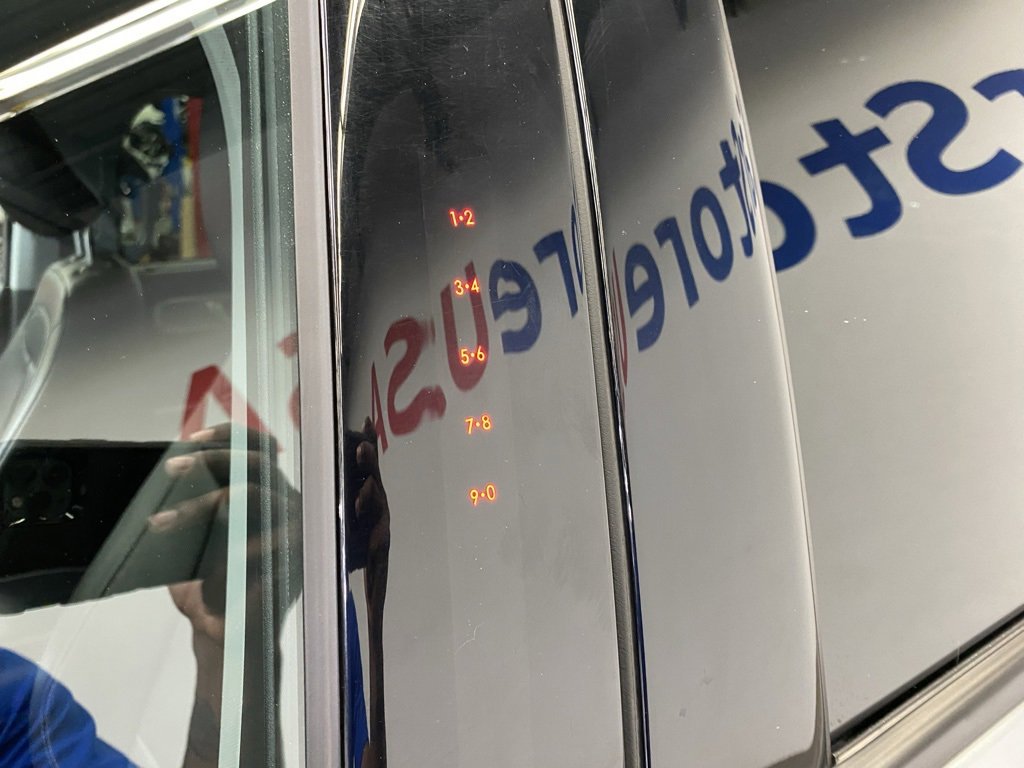 Used 2023 Ford Explorer Limited image 6