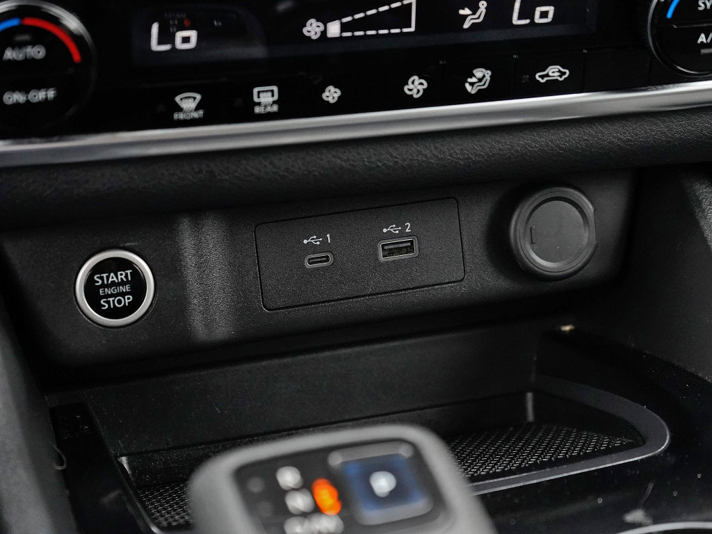 Used 2021 Nissan Rogue SV image 20