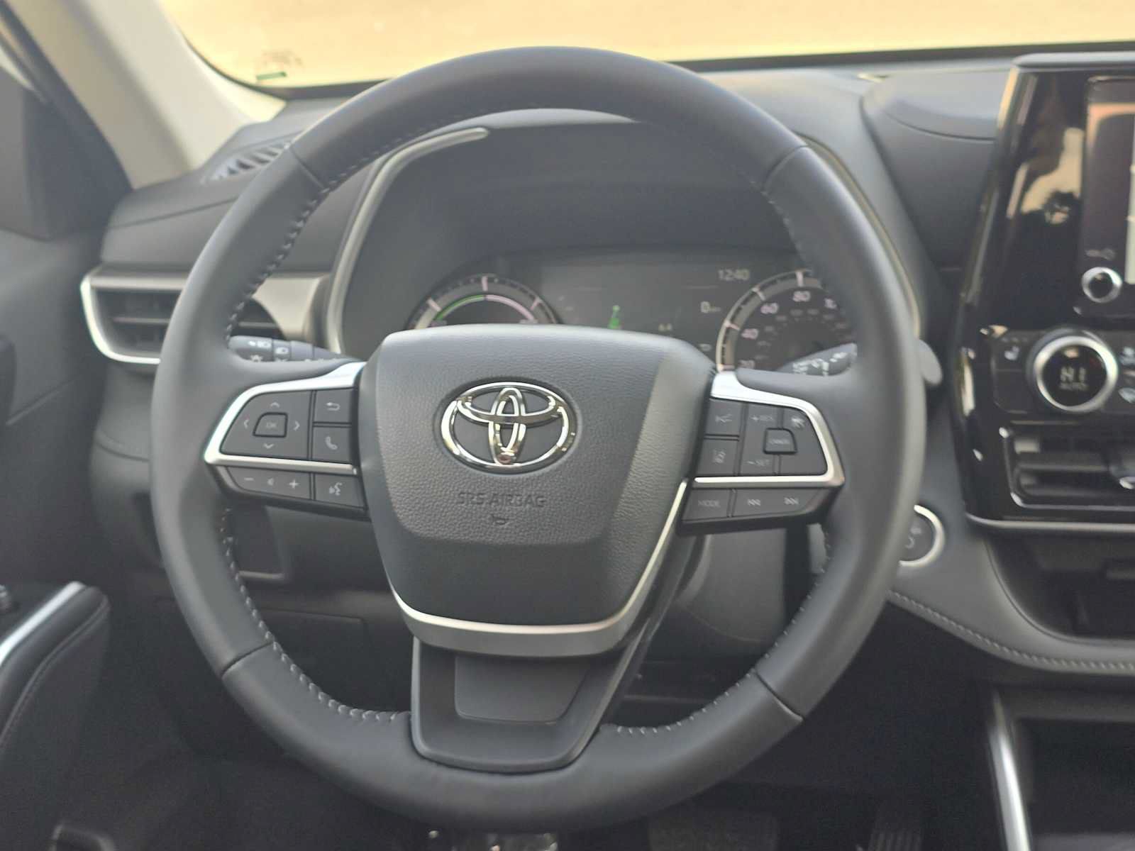 Used 2026 Toyota Highlander XLE AWD/4WD image 19