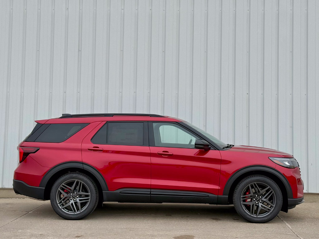 New 2026 Ford Explorer ST RWD image 7