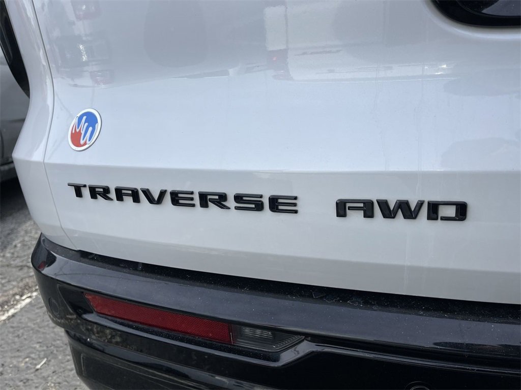 Used 2024 Chevrolet Traverse RS w/ LPO, Floor Liner Package image 8