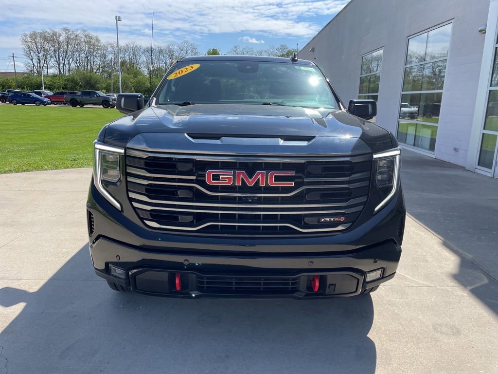 Used 2023 GMC Sierra 1500 AT4 AWD/4WD image 3