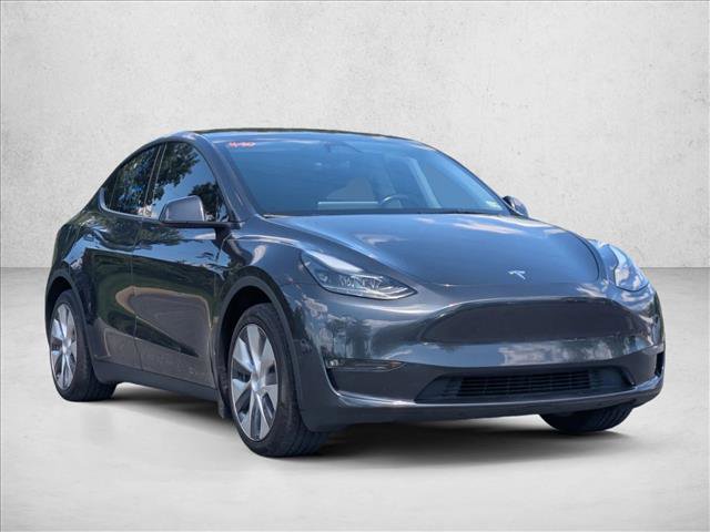 Used 2024 Tesla Model Y Long Range AWD/4WD video 3