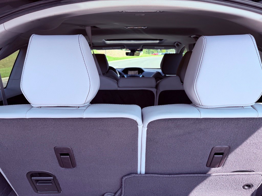 Used 2020 Acura MDX w/ Technology Package FWD image 13