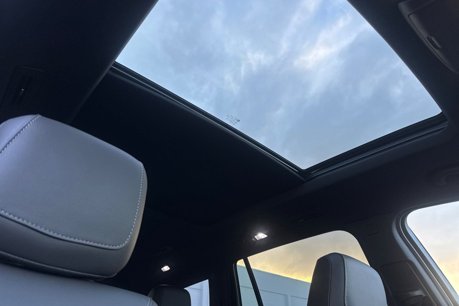 Used 2025 Cadillac XT6 Luxury image 20