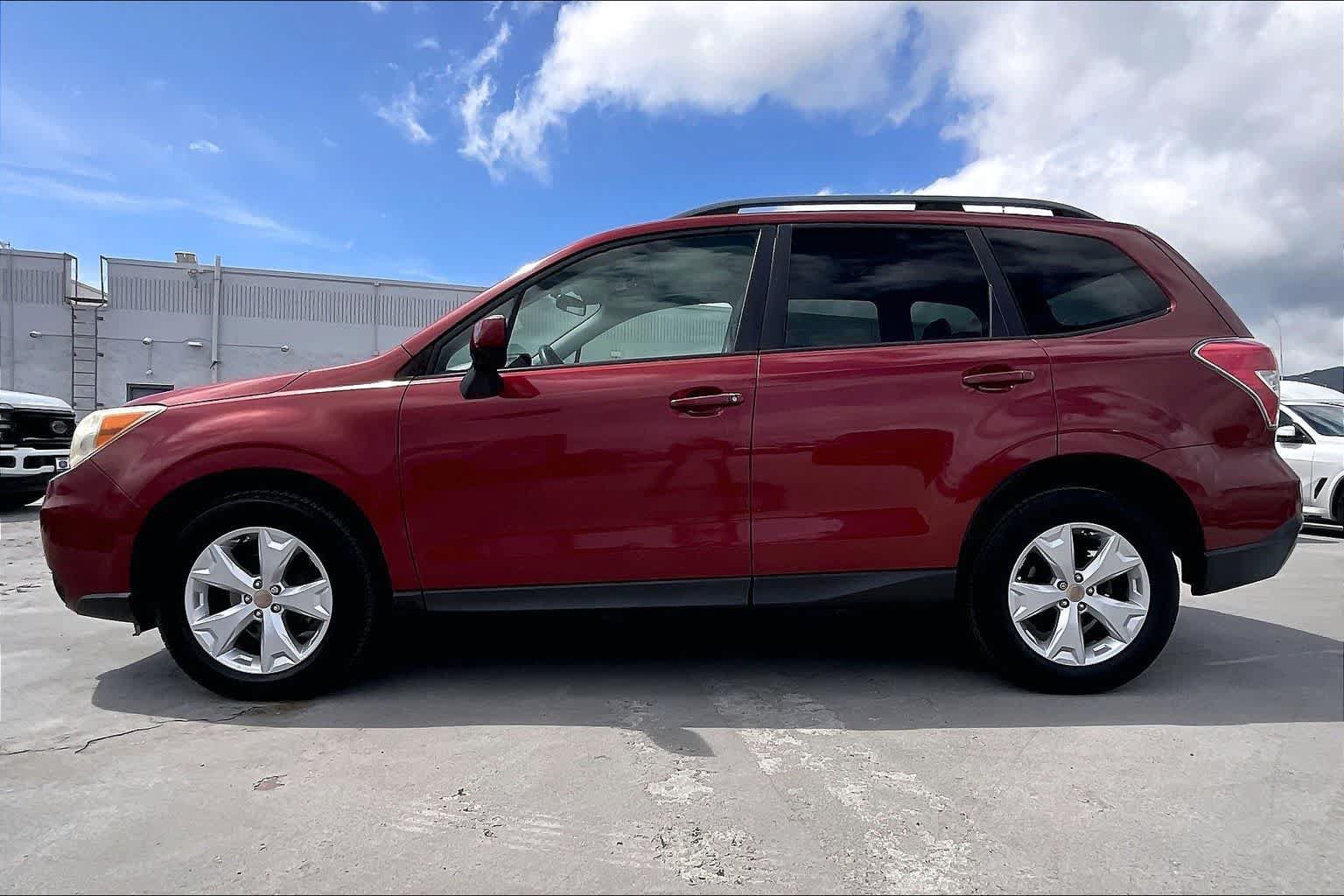 Used 2015 Subaru Forester 2.5i Premium AWD/4WD image 3