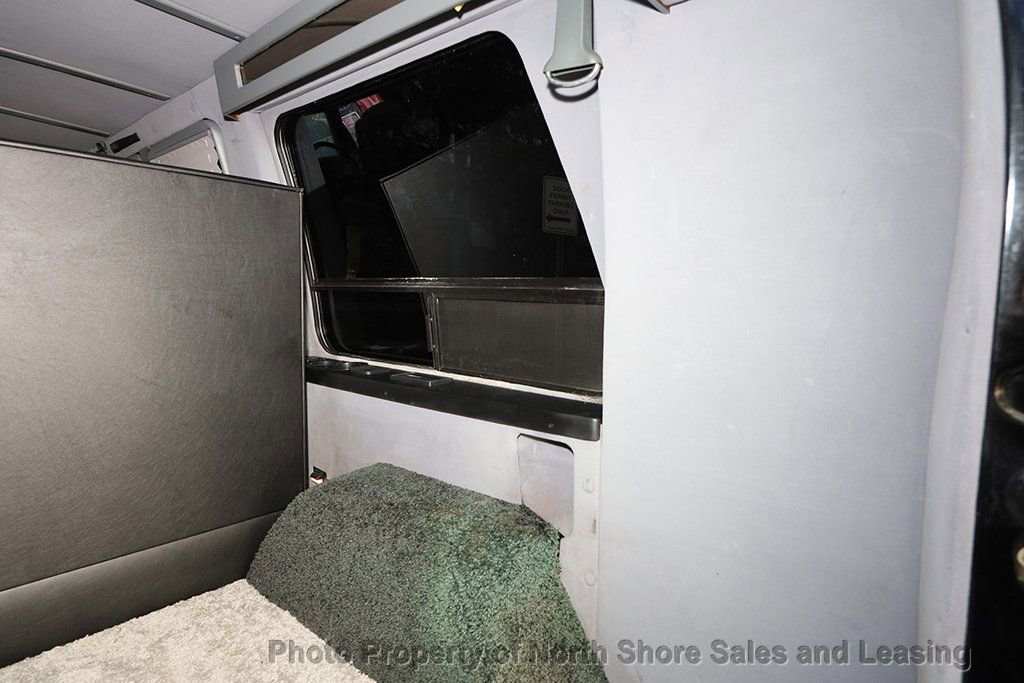 Used 1998 Dodge B1500 image 37