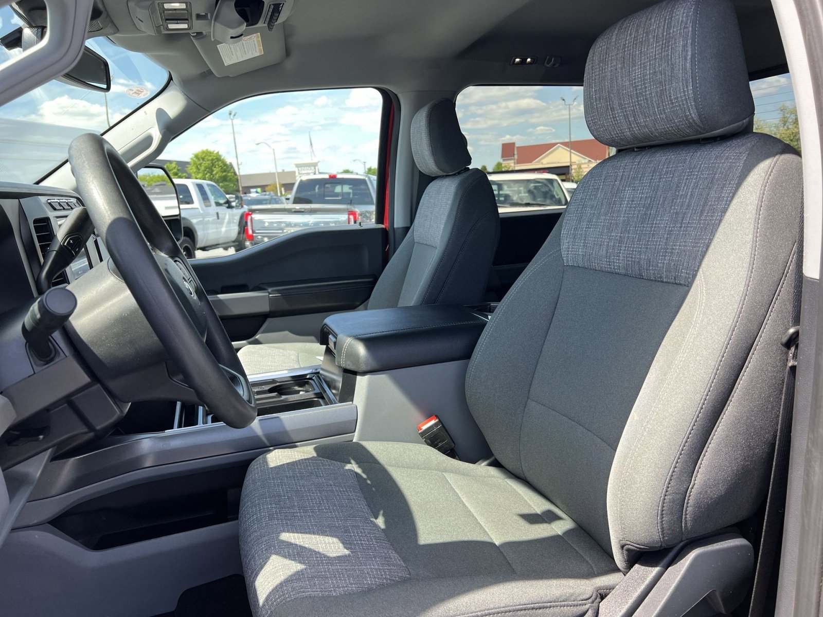 Used 2023 Ford F350 XLT AWD/4WD image 21