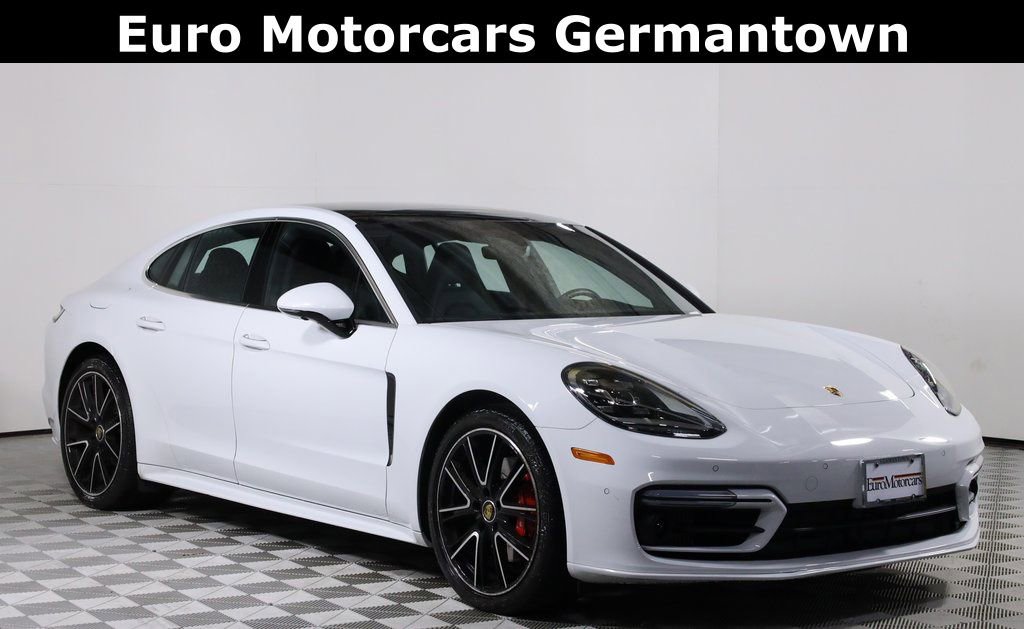 Used 2023 Porsche Panamera 4S image 1