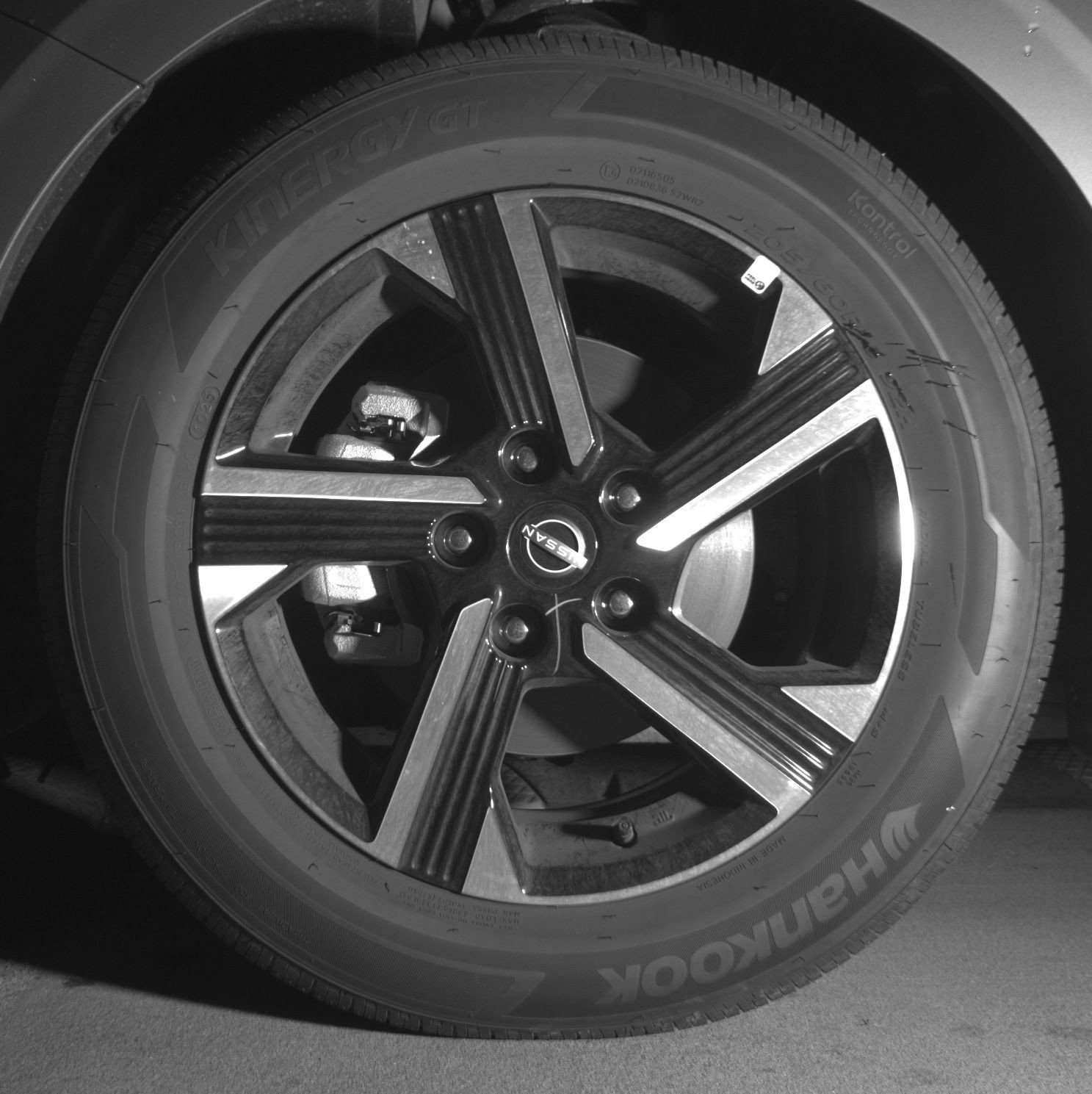 Used 2025 Nissan Sentra SV FWD image 15