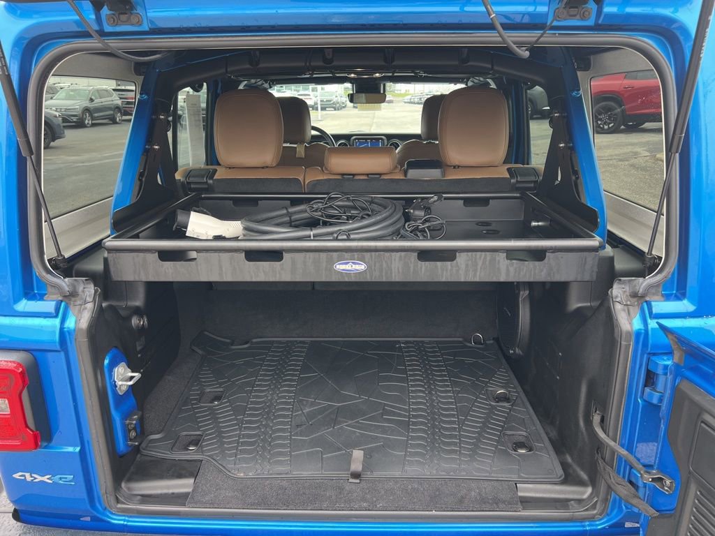 Used 2021 Jeep Wrangler Unlimited Sahara image 16