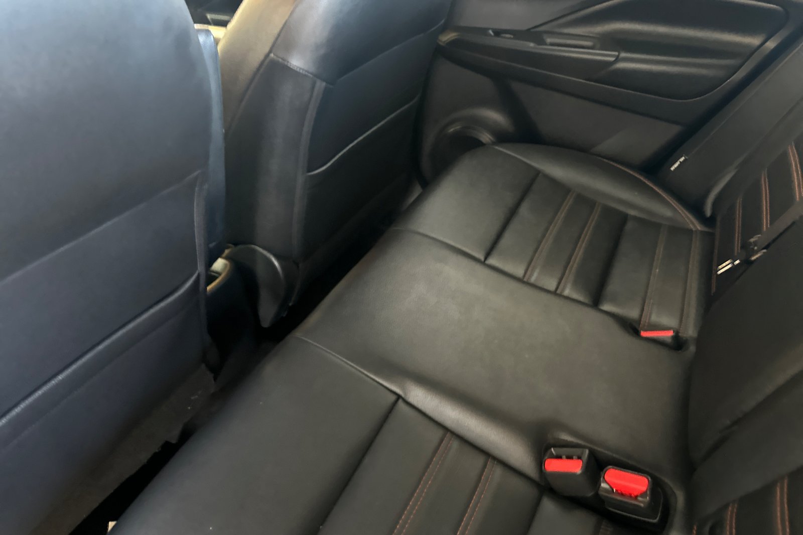 Used 2020 Nissan Kicks SR FWD image 12