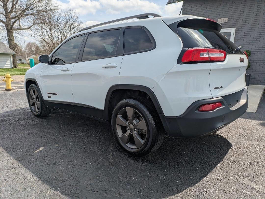 Used 2016 Jeep Cherokee 75th Anniversary image 3