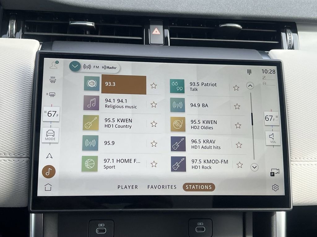 New 2026 Land Rover Discovery Sport Landmark image 23