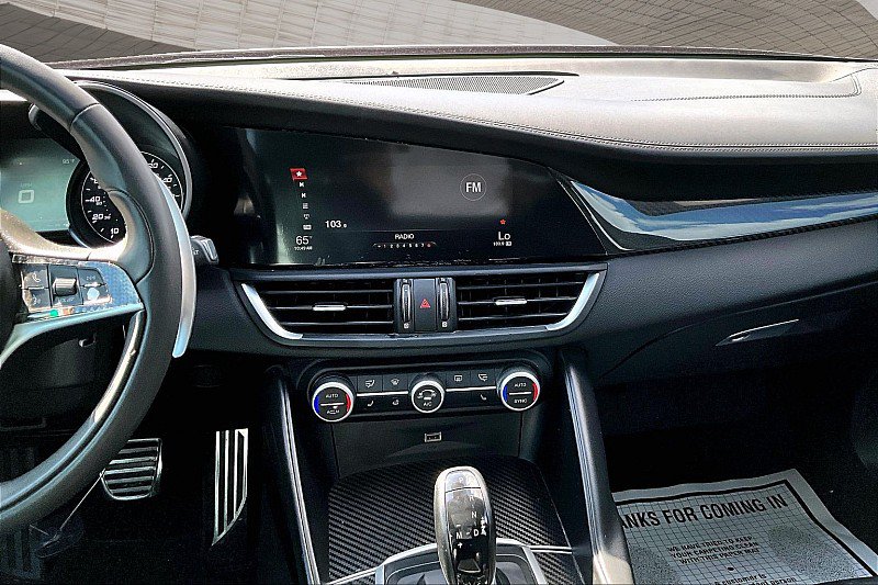 Used 2019 Alfa Romeo Giulia Ti RWD image 5