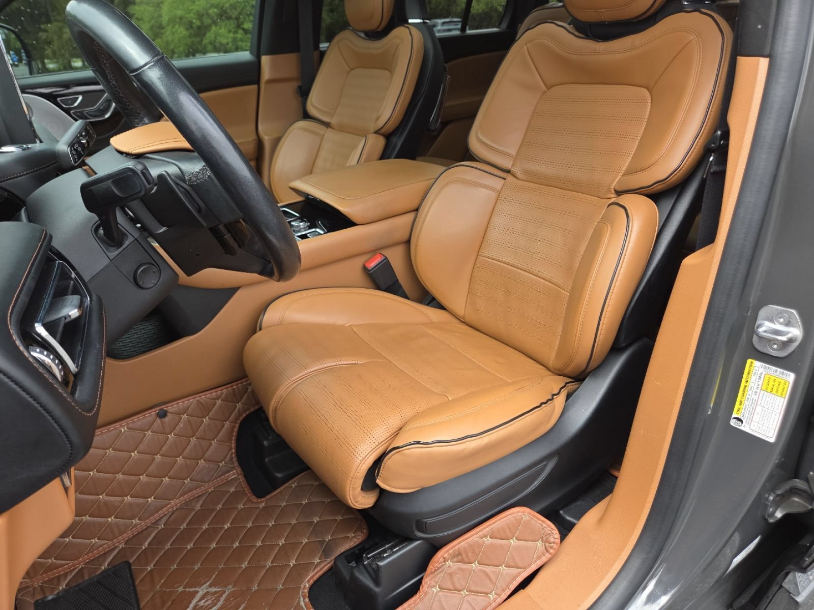Used 2023 Lincoln Aviator Black Label AWD/4WD image 29