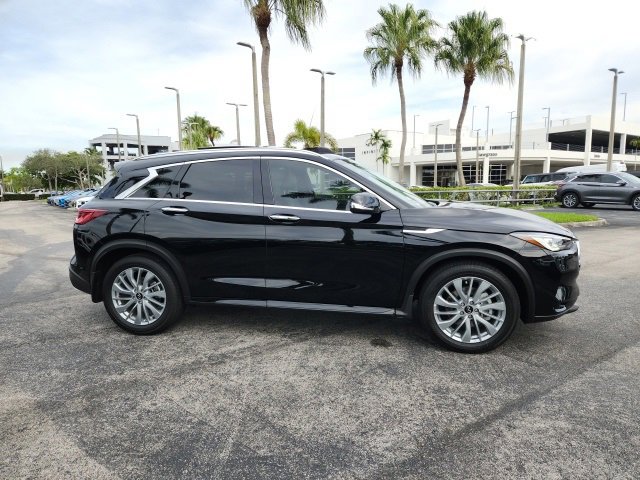 Used 2025 INFINITI QX50 Luxe image 6