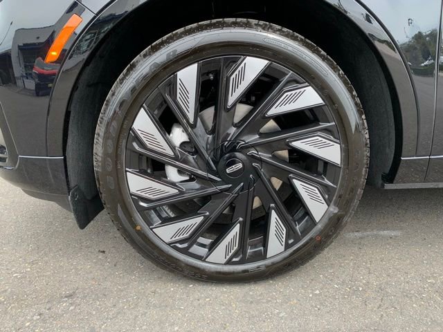 New 2025 Lincoln Nautilus Reserve image 12