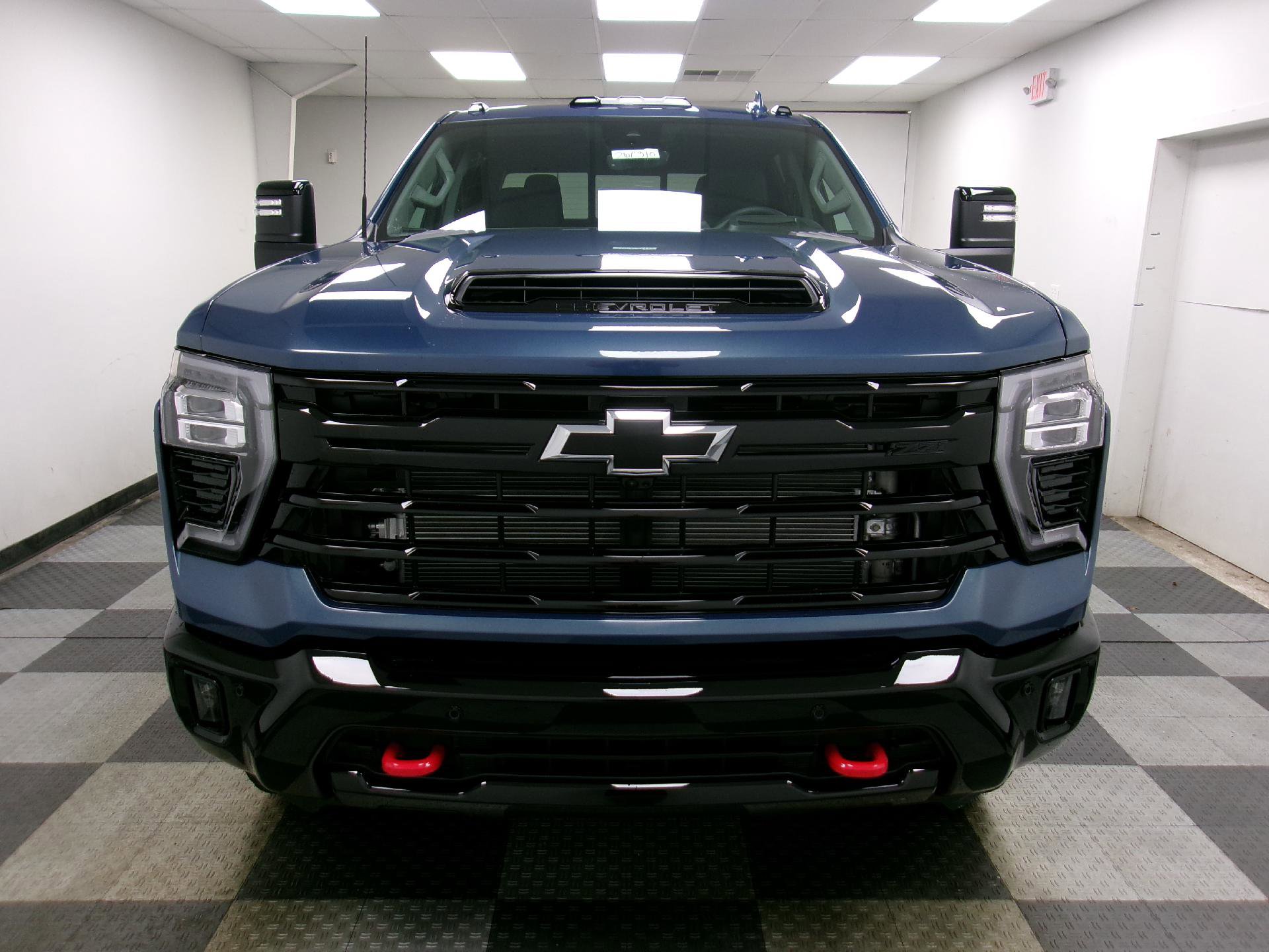New 2026 Chevrolet Silverado 2500 LTZ w/ LTZ Plus Package AWD/4WD image 16