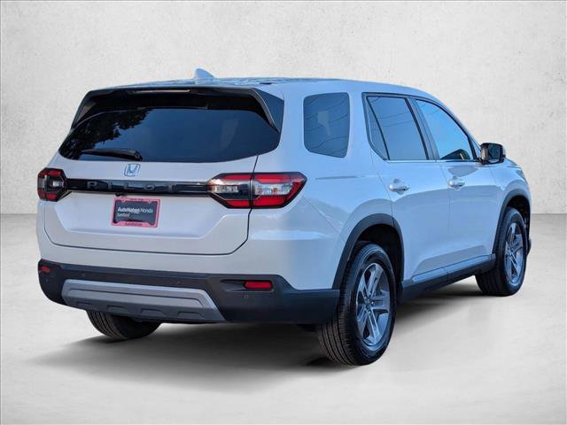New 2025 Honda Pilot EX-L image 2