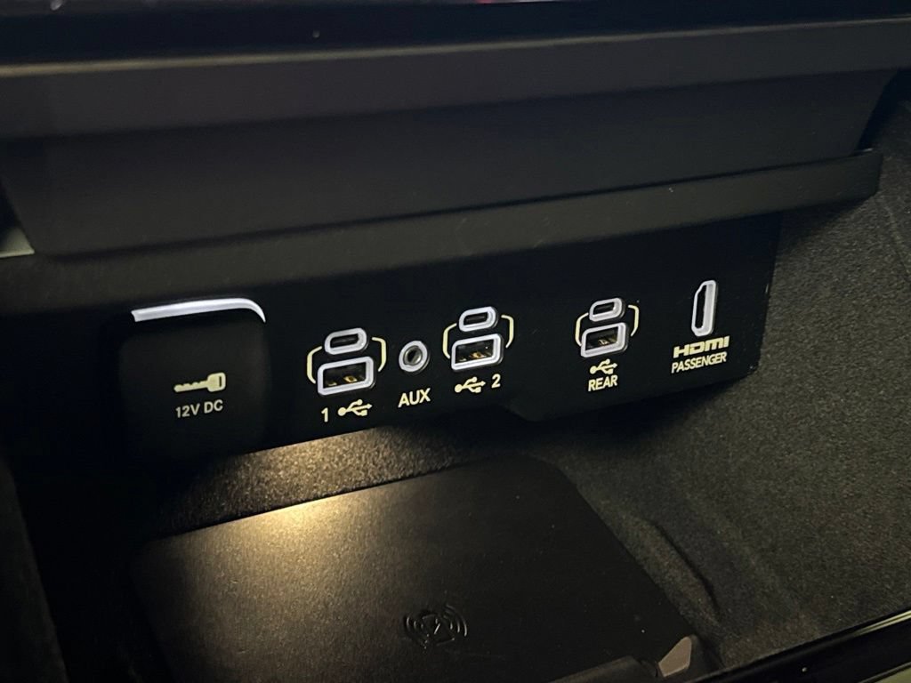 Certified 2024 Jeep Grand Wagoneer Series III w/ Rear Seat Video Group 1 AWD/4WD image 19