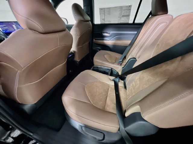 New 2026 Toyota Grand Highlander AWD Hybrid image 26