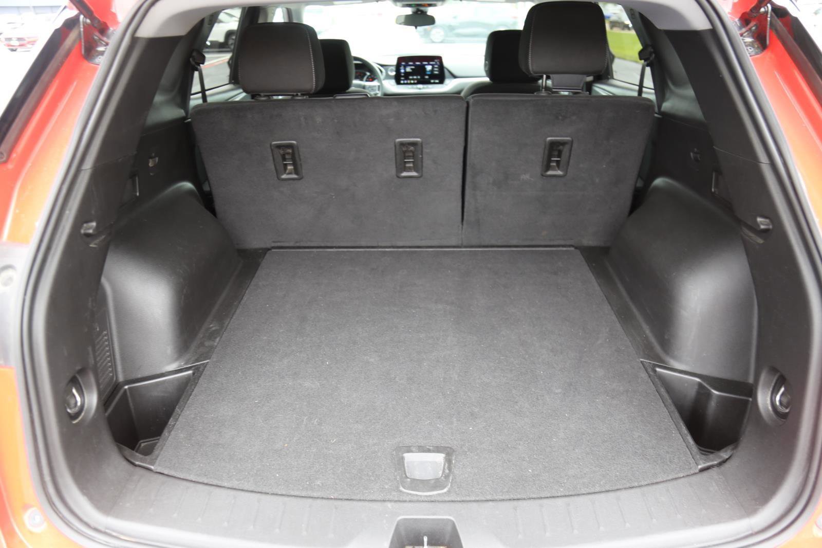 Used 2025 Chevrolet Blazer LT image 22