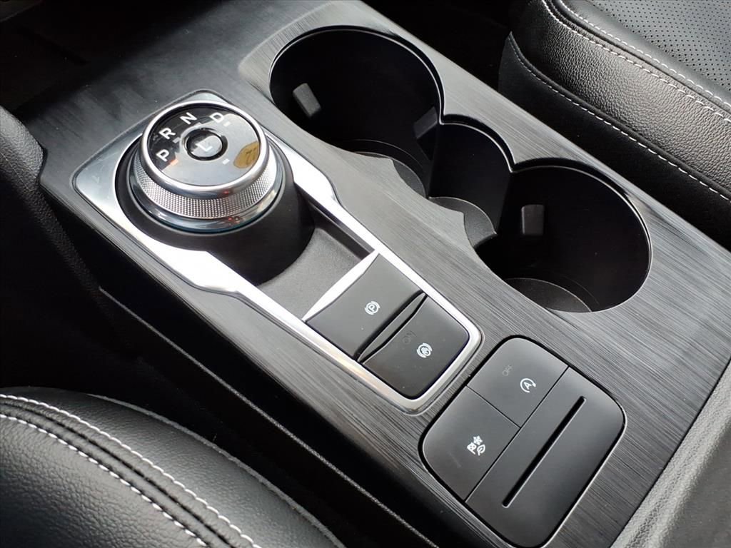 Certified 2022 Ford Escape SEL AWD/4WD image 18