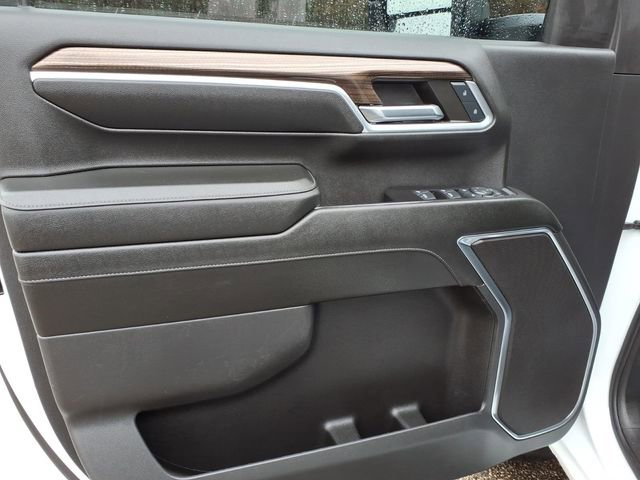 Used 2024 Chevrolet Silverado 2500 LT w/ Z71 Sport Edition image 11