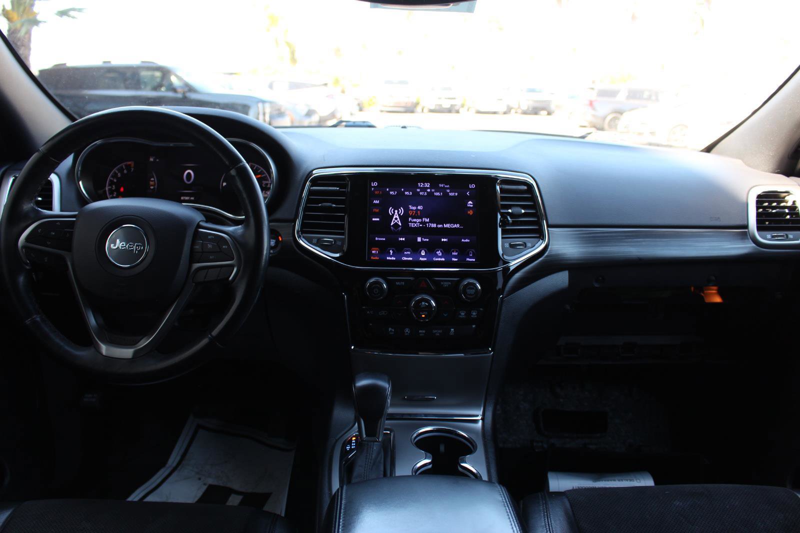 Used 2019 Jeep Grand Cherokee Altitude image 14