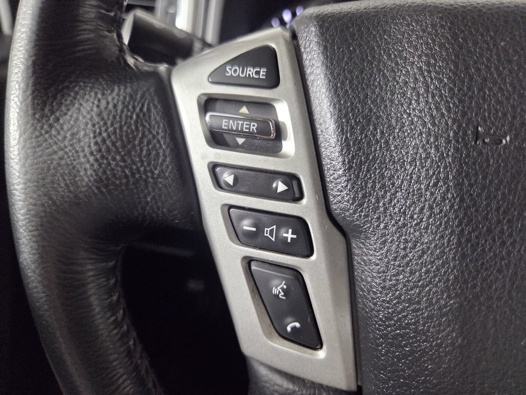 Used 2021 Nissan Titan SV w/ SV Convenience Package AWD/4WD image 19